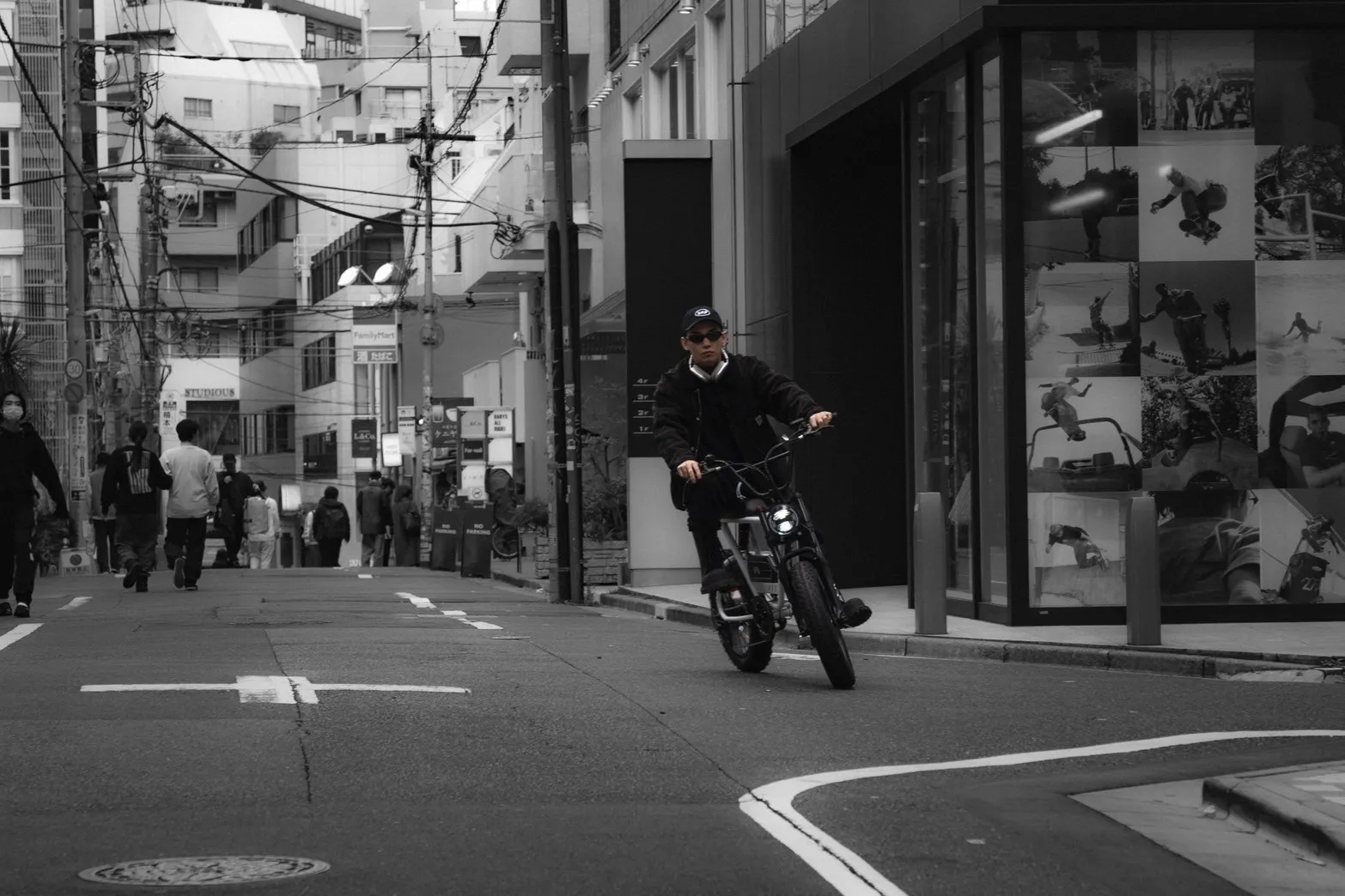 株式会社MOTORFIETS